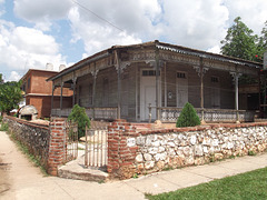 Maison typiquement cubaine / Casa de madera a la cubana