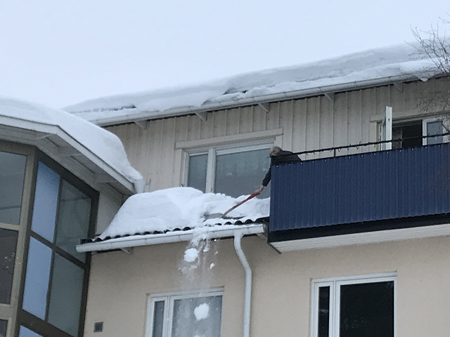 shovelling snow off your roof
