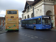 DSCF0626 Ipswich Buses 100 (PN52 XBM) and First Eastern Counties 67760 (SN62 AUC) - 2 Feb 2018