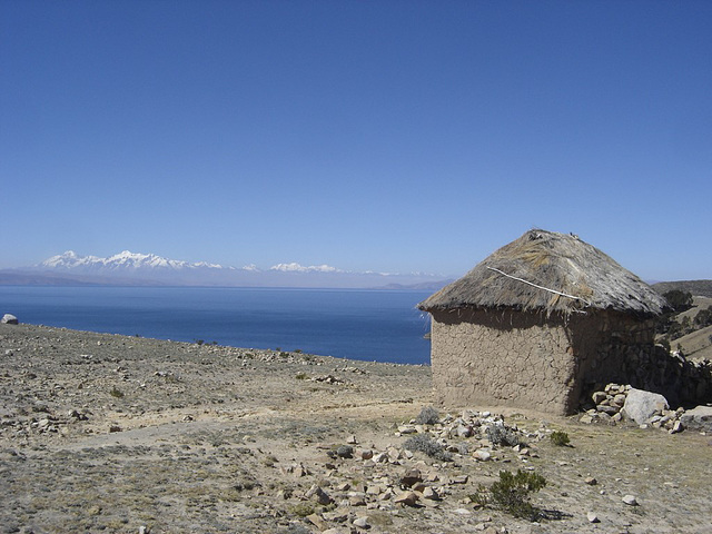Une vue du lac Titicaca en Bolivie