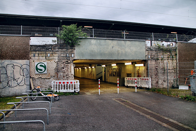 Zugang zum Bahnhof Mülheim (Ruhr) West / 30.03.2024