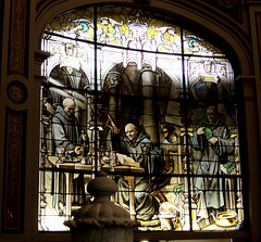Vitrail du palais représentant l’invention de la Bénédictine par le moine Dom Bernardo Vincelli