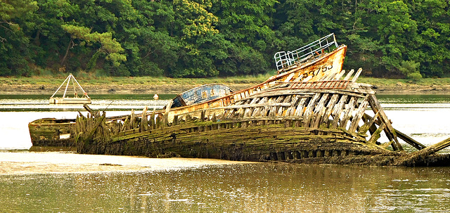 cimetière des bateaux de Kerhervy (56)