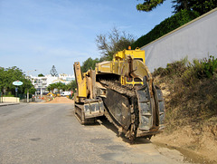 A day off for Sunday on the Estrada Adega da Torralta, Alvor (2009)