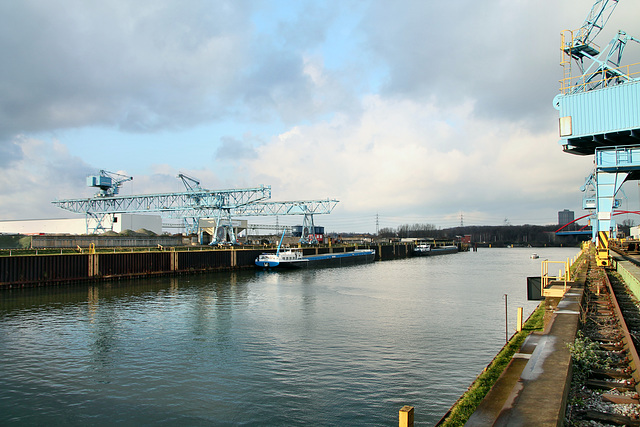 Stadthafen Essen am Rhein-Herne-Kanal (Essen-Vogelheim) / 18.01.2020