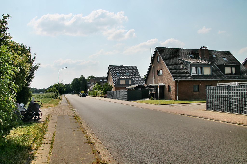 Wallacher Straße (Rheinberg-Wallach) / 8.06.2023