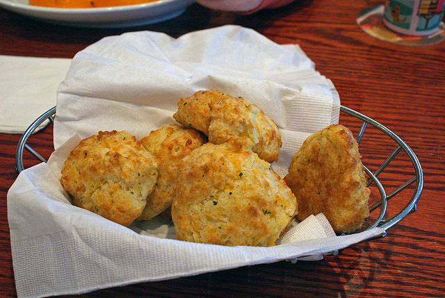 Red Lobster Cheddar Bay Biscuits