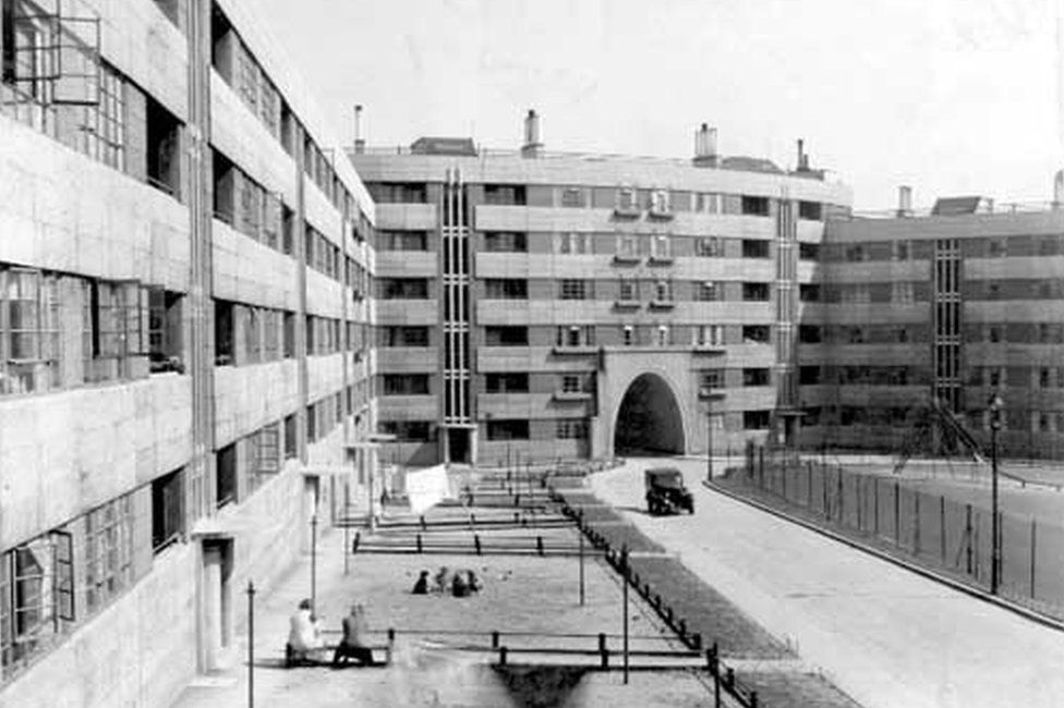 CAS[h] - Quarry Hill flats {2 of 6}