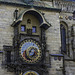 die astronomische Uhr auf der Südseite des Alten Rathauses in  Prag ... P.i.P.  (© Buelipix)