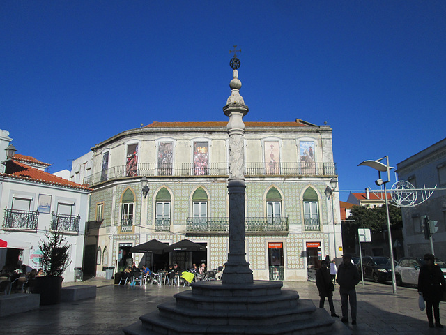 Pillory - symbol of municipal authority.