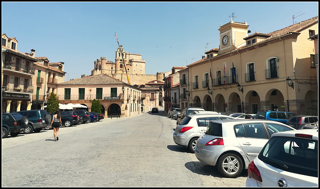 Turegano (Segovia province), its castle, a bl..dy great big crane, town square and town hall.!