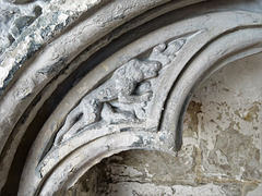 sible hedingham church, essex (21)hound on cenotaph of condottiere sir john hawkwood +1394