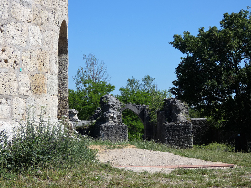 Blick zum Haupttor