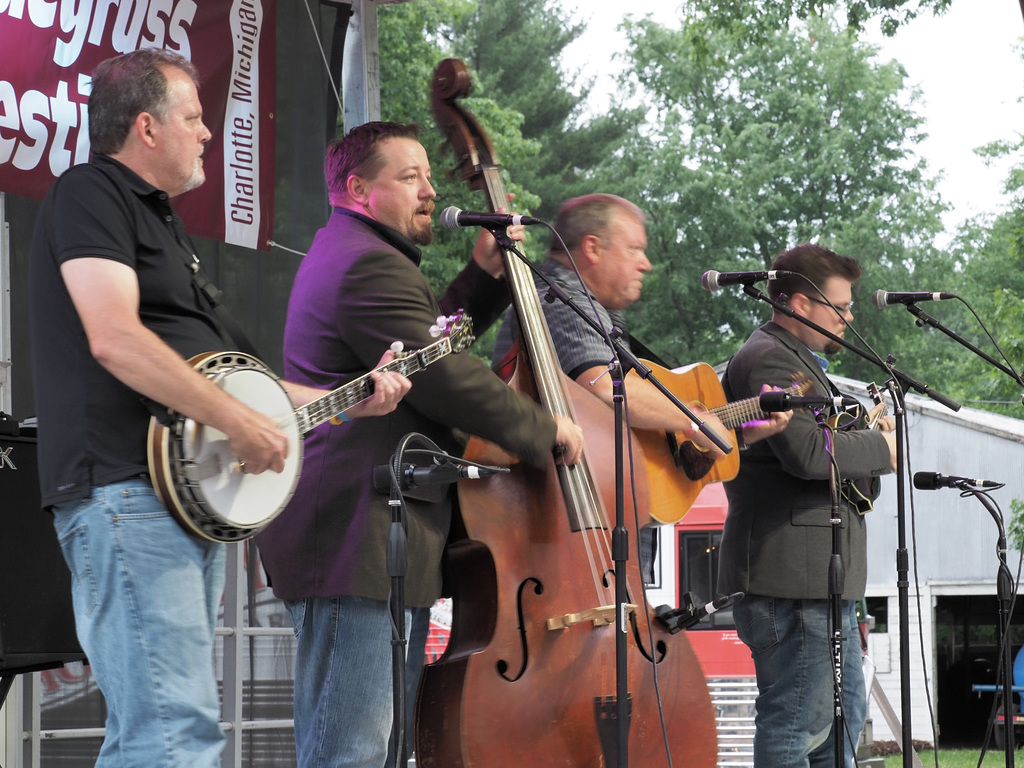 Edgar Loudermilk Band with Wes on banjo