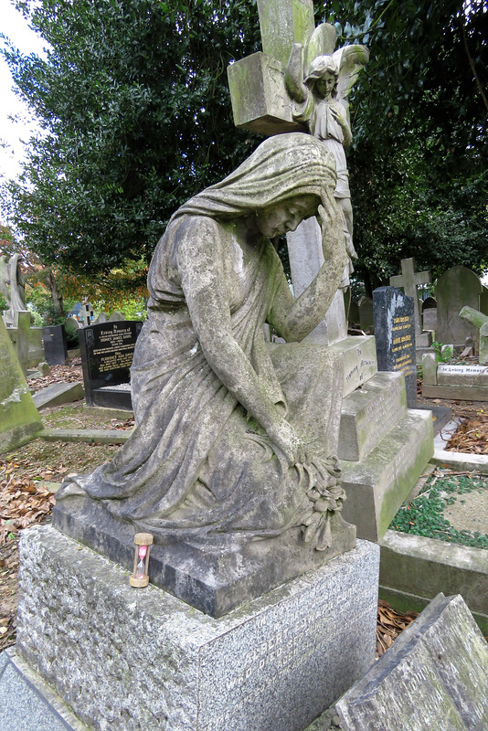 walthamstow cemetery, london