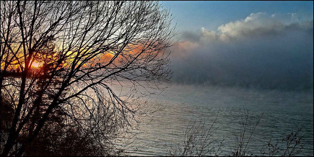 Nov. 27, 2015 Cool -18C at the lake.  8:00 a.m.