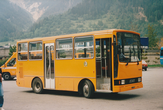 Courmayeur bus - 29 Aug 1990
