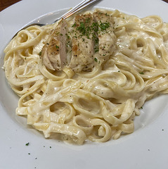 Fettuccine Alfredo