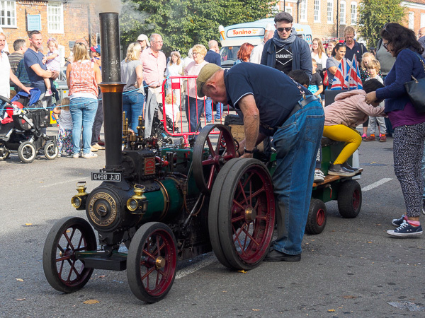 Mini steam engine