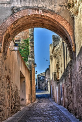 Cáceres ....derrière ses remparts.