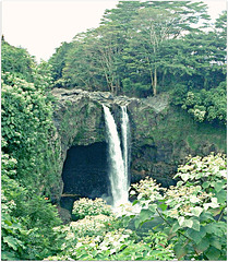 Waiānuenue (Rainbow) Falls