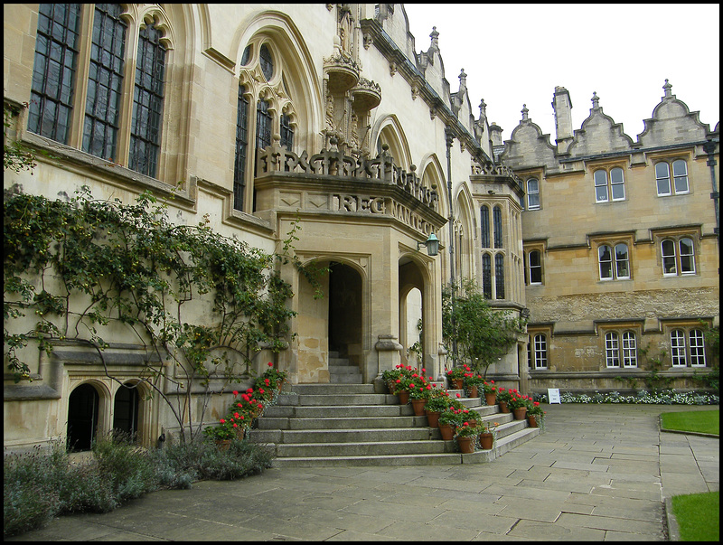 Oriel College portico