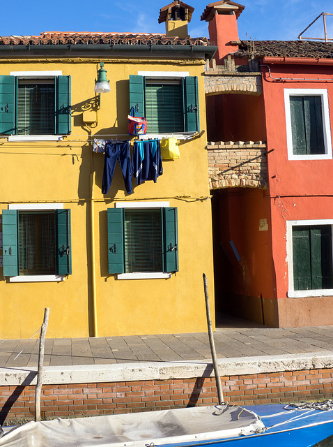 Laundry of the lagoon 1