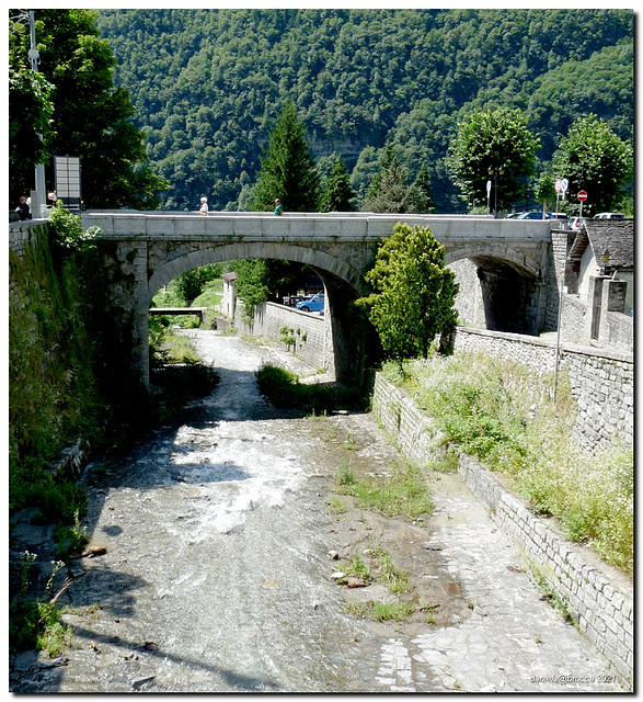 Ponticello sul torrente