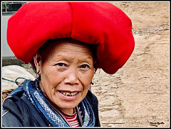 Mujer de la etnia Dao Rojo