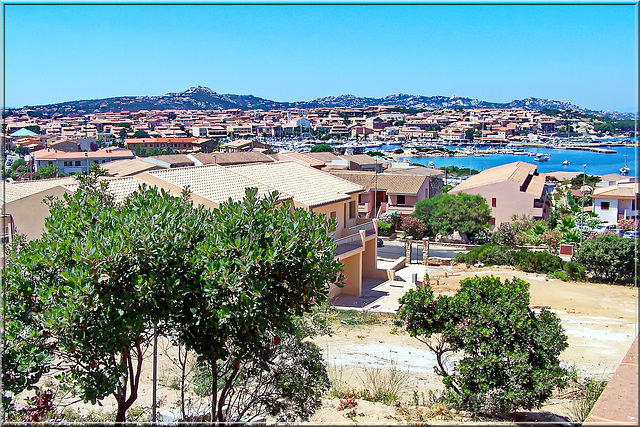 Palau : il paese e il suo porto per la Maddalena