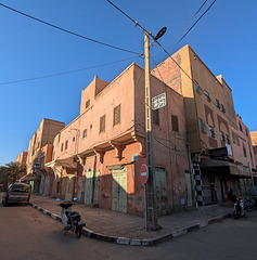 Zone électronique vers la droite Zone électronique vers la droite