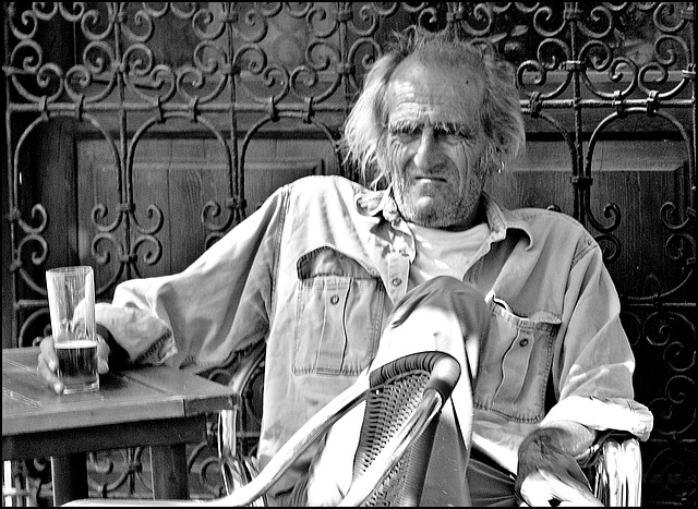 ... quoi ma gueule ... ... quoi ma gueule ...