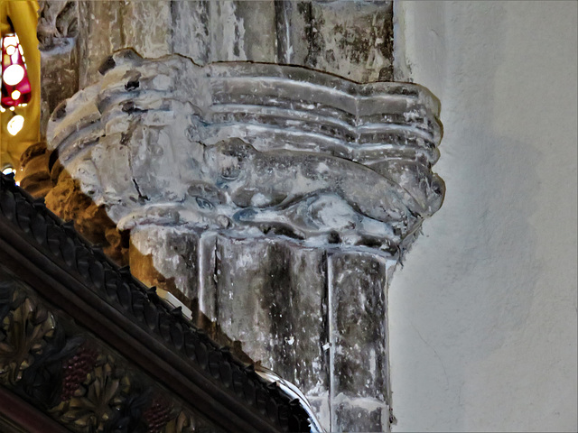 dartmouth church, devon , c15 lion and beast capital (1)