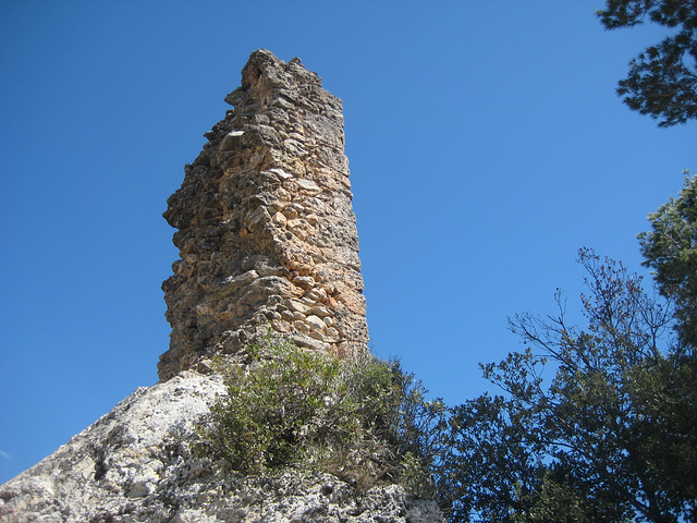 Altes Castell in Les Escaules / Katalonien