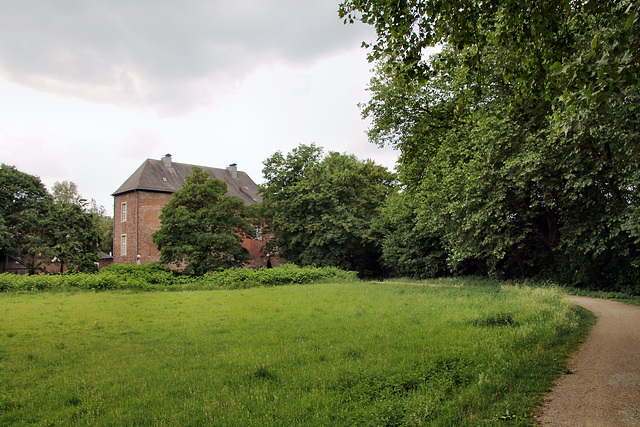 Park an der Burg Vondern (Oberhausen-Osterfeld) / 21.05.2022