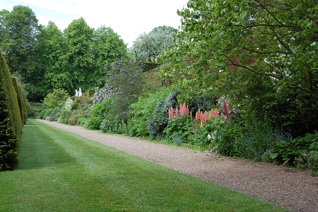 Gardens, Renishaw Hall, Eckington, Derbyshire