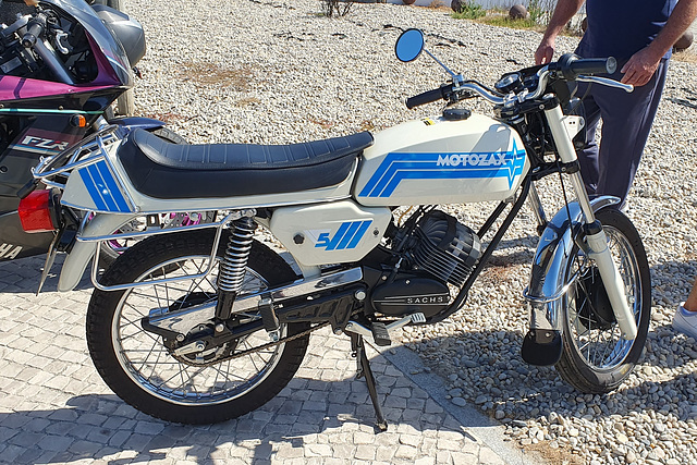 SIS Sachs V5 Motozax