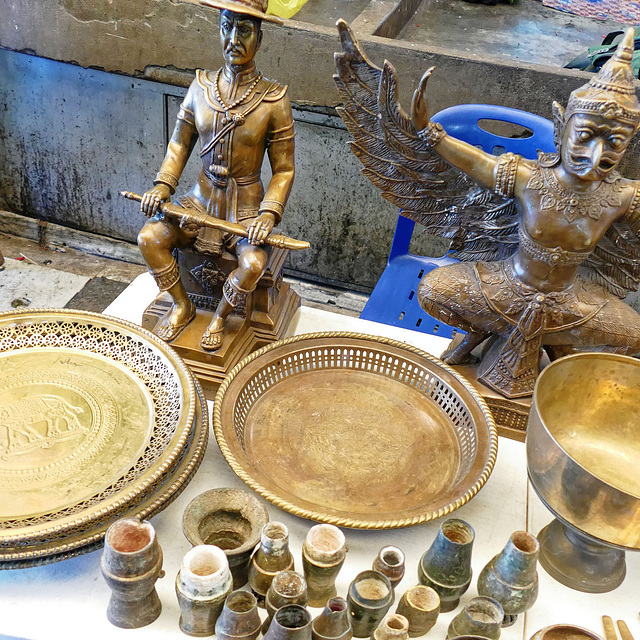 Thung Charoen Market  01