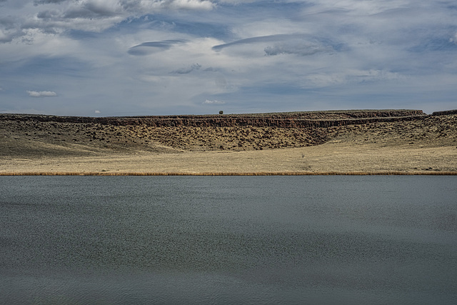 Krumbo Reservoir landscape 2T2B3582