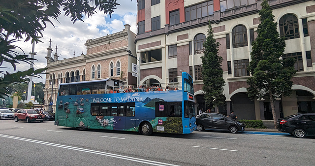 Cuti-Cuti Malaysia in tourist bus