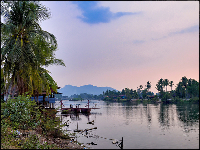 Lumières du Laos Lumières du Laos