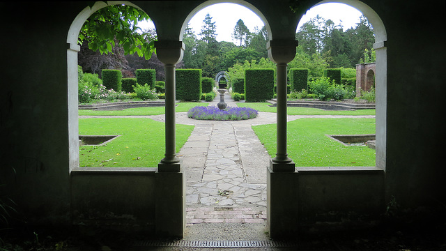 Dyffryn Gardens