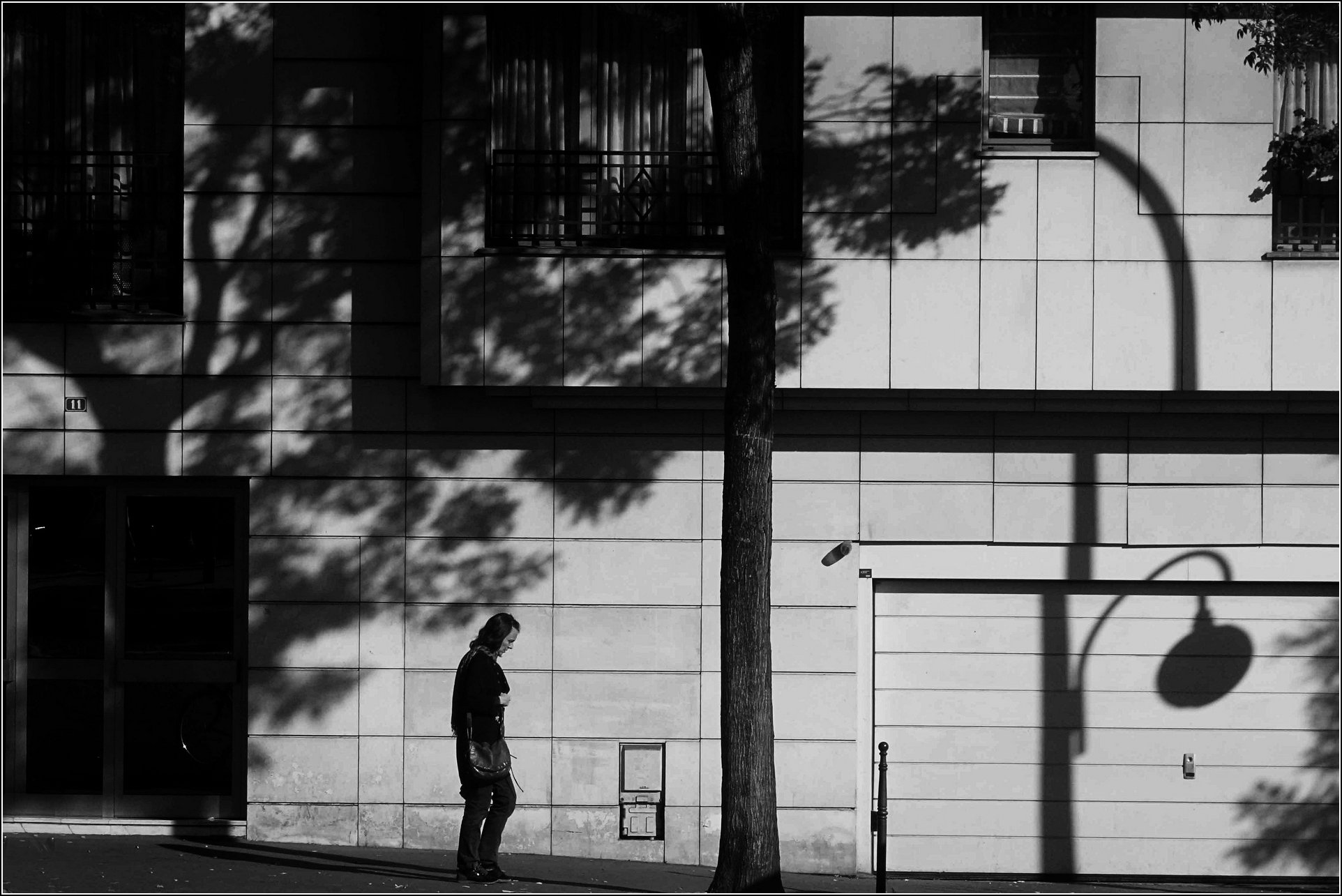 Seule dans la ville