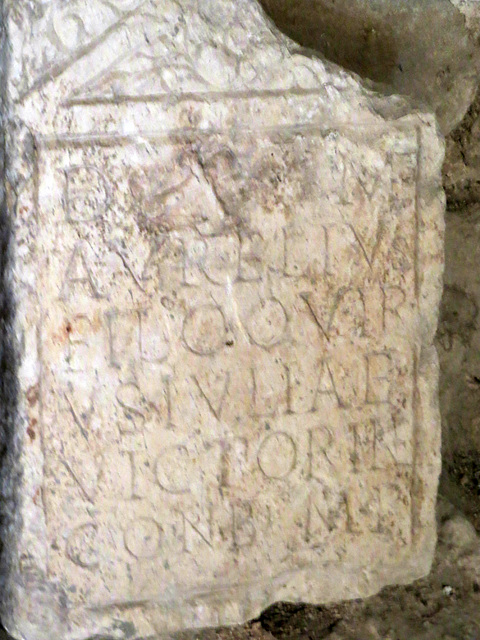 Epitaphe funéraire dans l'église saint André