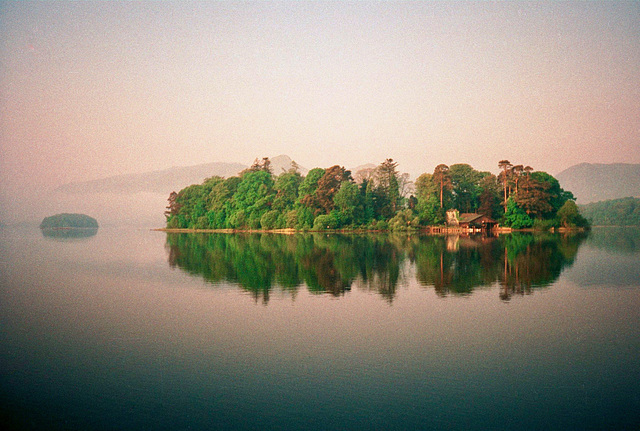 Early morning at Derwent Water looking towards Derwent Isle (Scan from May 1990)
