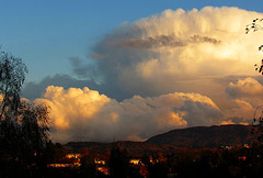 Nuboj super la montaro Beskidy Nuboj super la montaro Beskidy