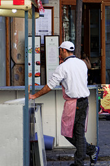 hard working people in Valencia (© Buelipix)