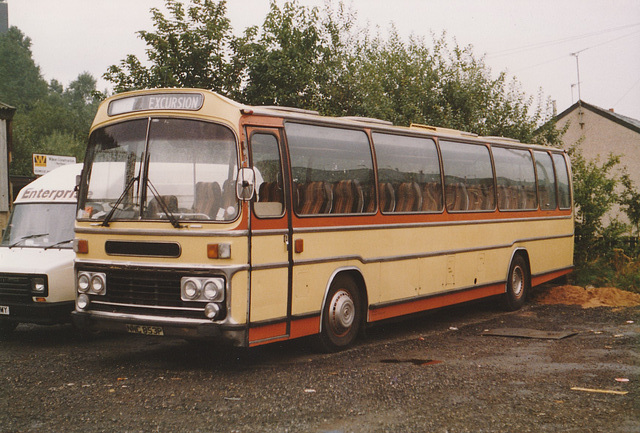 Ron Frankel (ex Yelloway) NNC 853P in Rochdale – 10 Sep 1988 (74-12)
