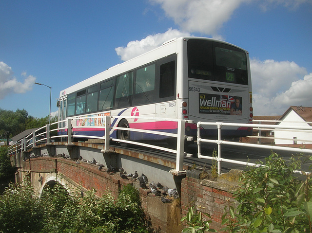 DSCN8738 First Eastern Counties Buses MV02 VCW in Wroxham - 28 Aug 2012