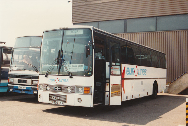 Grey-Green Coaches (Eurolines contractor) G906 TYR at RAF Mildenhall – 24 May 1992 (163-16) Grey-Green Coaches (Eurolines contractor) G906 TYR at RAF Mildenhall – 24 May 1992 (163-16)